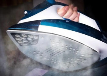 Қостанайда ашу қысқан тәрбиеші мүгедек қызға бірнеше рет ыстық үтік басып алған