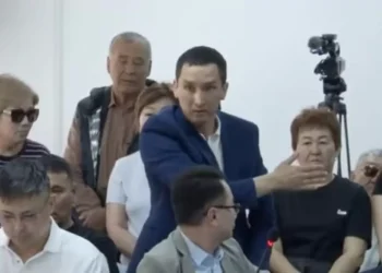 Судья Қаржаубай Нұрымовқа соңғы ескерту жасады