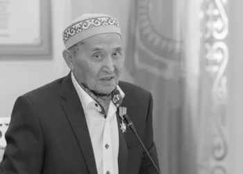 Жазушы Әкім Тарази дүниеден өтті