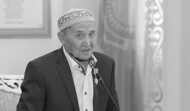 Жазушы Әкім Тарази дүниеден өтті