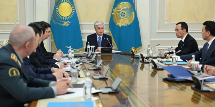 Мемлекет басшысы экономика мәселелеріне қатысты жұмыс отырысын өткізді