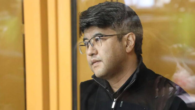 Бишімбаевтың ата-анасы туыстарын сотқа берді