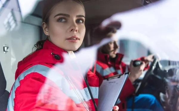В Темиртау фельдшера избили прямо на рабочем месте