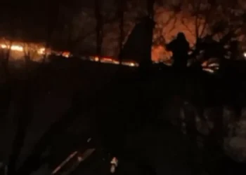 Шу қаласында көпқабатты үй өртеніп, 180 адам эвакуацияланды