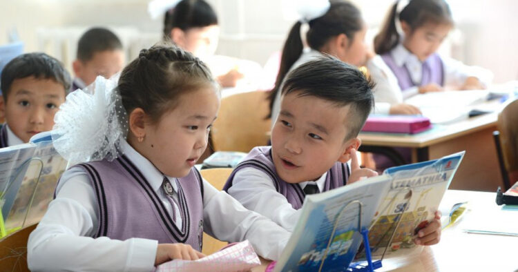 Бірінші сыныпқа құжат тапсыруға асыққан ата-аналар eGov.kz порталын істен шығарған