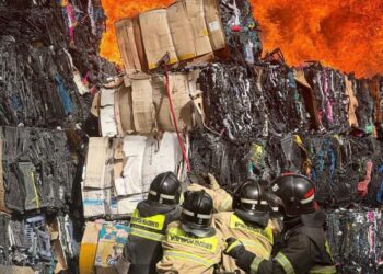 Астанада қойма өртенді