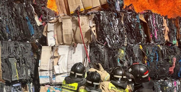 Астанада қойма өртенді