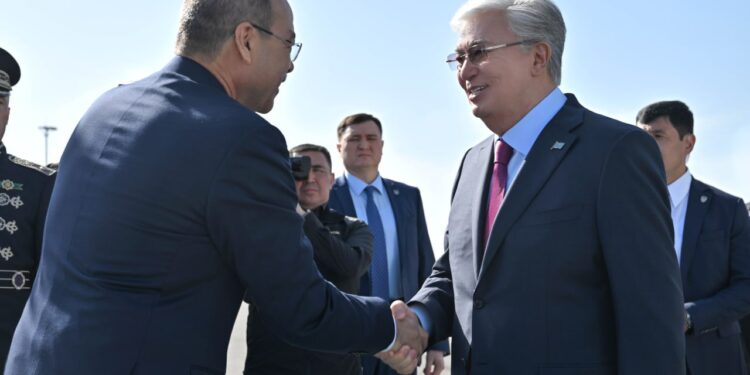 Токаев прибыл в Самарканд
