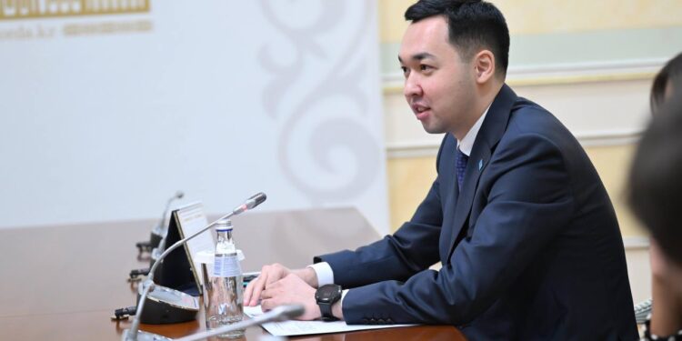 Al Jazeera откроет корпункт в Казахстане и снимет документальные сериалы