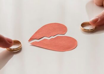 Каждый второй брак в Казахстане заканчивается разводом — Минюст