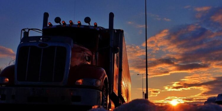 В Карагандинской области водитель фуры покончил с собой прямо в кабине