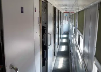 Қызылорда-Астана пойызының дәретханасында босанған бойжеткен сәбиін терезеден лақтырып жіберген