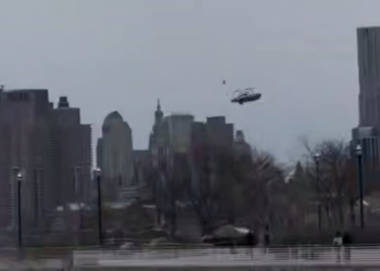 Вертолет рухнул в Гудзон: семья из пяти человек разбилась в Нью-Йорке