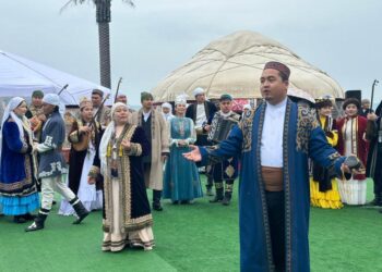 Түркі әлемінің жүрегіне айналған Ақтау: «Дархан дала» этноқалашығы ашылды