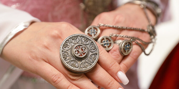 Қазақстанда зергерлік бұйымдарды сату жаңа ережелермен жүзеге асырылады