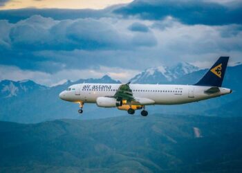 Air Astana: ұшақ корпусындағы жарықшақ ұшу қауіпсіздігіне әсер етпейді