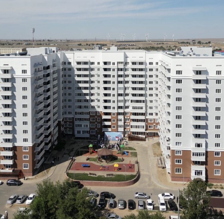 В Конаеве отремонтировали 60 дворовых площадок