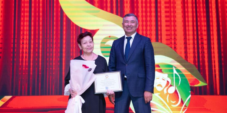 Қонаевта Мәдениет және өнер қызметкерлері күні аталып өтті