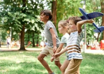 Сладости и подарки, отдых и развлечения: в Коняеве отметили Международный день защиты детей