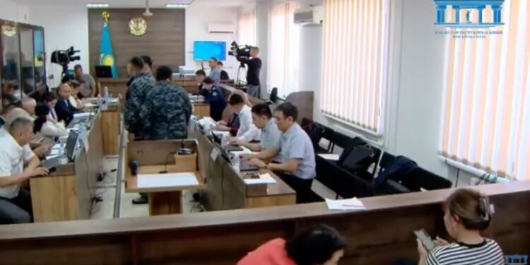 Шерзат соты: Көліктегі әңгіме жазбасы тыңдалды