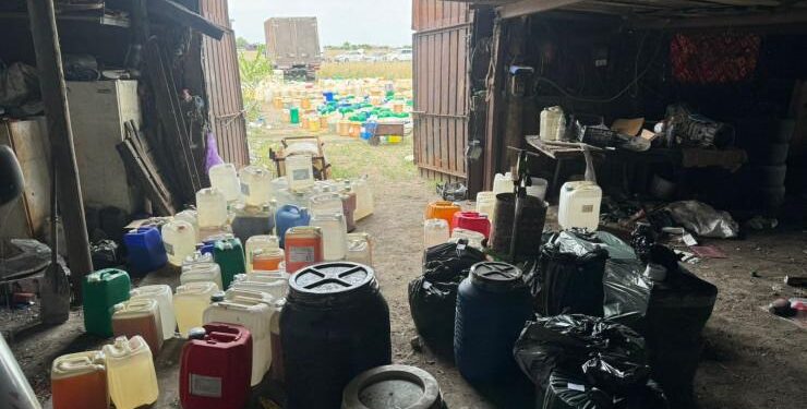 Қарағанды облысындағы елдімекеннен миллион дозаға жететін синтетикалық есірткі өндірісі әшкереленді