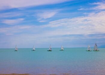 Flyboard пен автошеру: Қонаев халқы мерекені ерекше форматта атап өтті