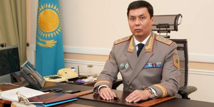 Тоқаев Антикордың бұрынғы басшысына алғыс білдірді