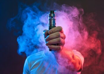 В Алматы изъяли вейпы на 1 млрд тенге: их продавали школьникам