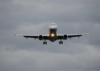 Пассажирский рейс из Стамбула в Сеул вынужденно вернулся в аэропорт