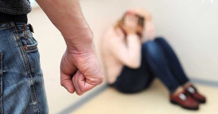 В Жетысуской области распространилась информация о жестоком избиении мужчины своей жены
