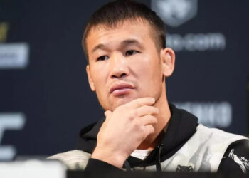 Шавкат Рахмоновтың жұбайы мен ұлы Жамбылдағы апаттан зардап шекті — дәрігерлер жағдайын айтты