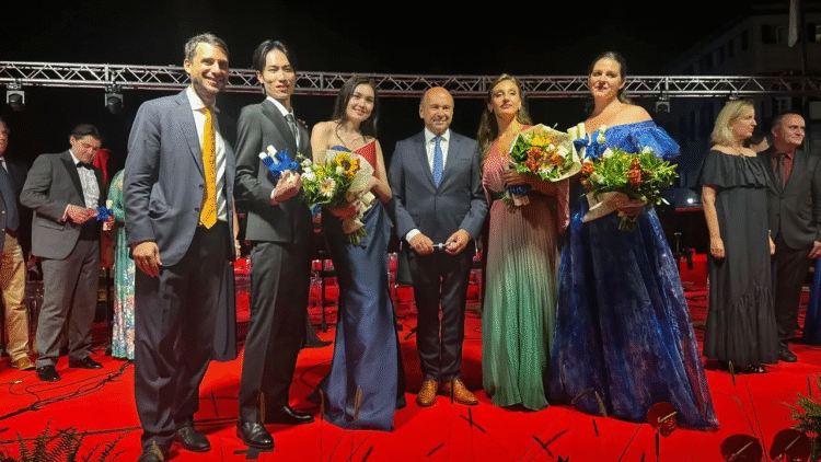 Казахстанская певица триумфально победила в Италии