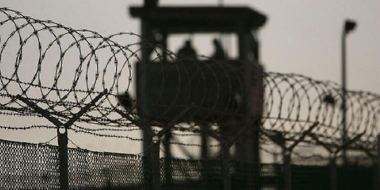 В Узбекистане осудили двух мужчин за участие в войне в Украине на стороне России