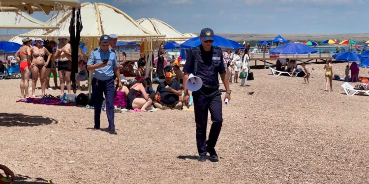Почти 200 нарушений выявлено на пляжах Конаева