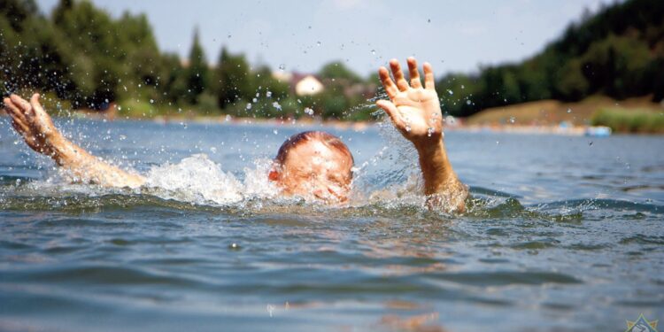В Таджикистане женщина утопила четверых детей