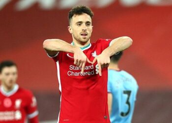 Диогу Жота жол апатынан қаза тапты: футбол әлемі қайғыда