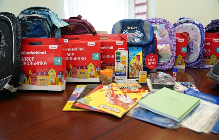Полмиллиона казахстанских школьников получат помощь к новому учебному году