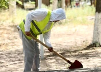 В Конаеве стартовала генеральная уборка дворов