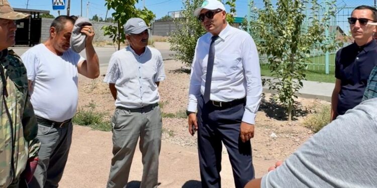 Асхат Бердиханов провёл встречу с жителями дачного массива