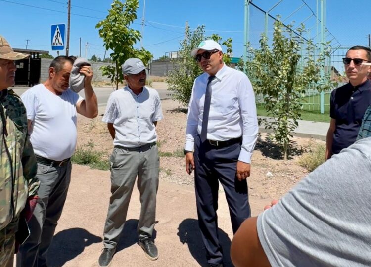 Асхат Бердиханов провёл встречу с жителями дачного массива