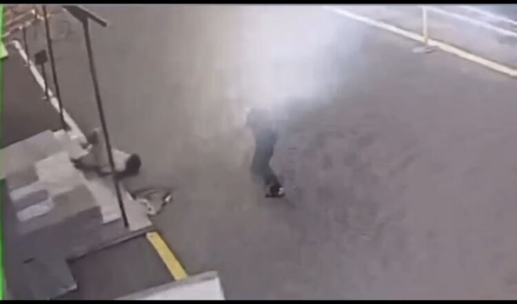 Әйелді баспалдақтан итеріп жіберген: Амантай қажының үстінен қылмыстық іс қозғалды