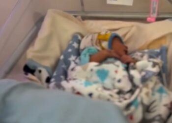 Салмағы 870 грамм сәби Алматы көпсалалы клиникалық ауруханасынан шығарылды