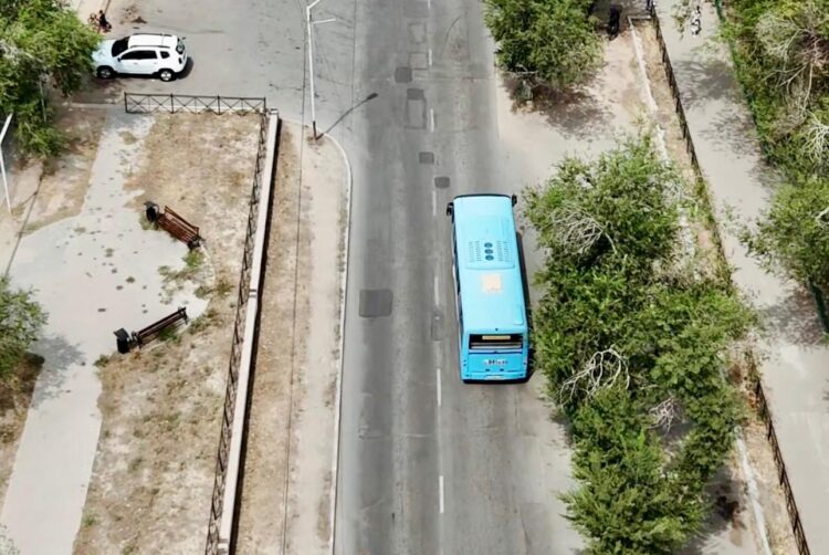 Будьте внимательны к ПДД: водитель автобуса рассказал о своей профессии