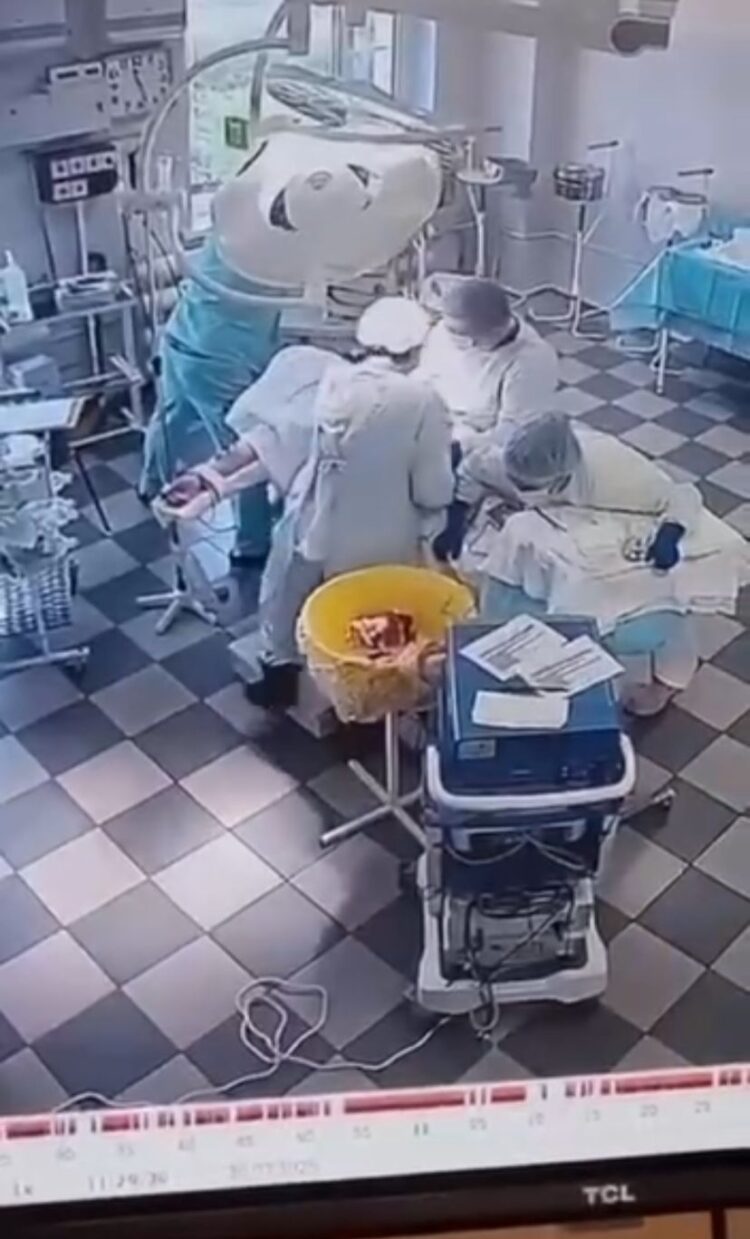 Хирурги на Камчатке не остановили онкооперацию во время мощнейшего землетрясения