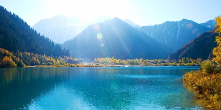 С начала лета в водоёмах Казахстана утонули 37 человек, в том числе 12 детей