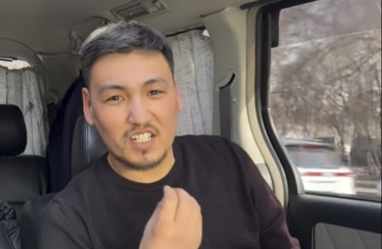 В Алматы судят блогера Ильяса Сариева за серию мошенничеств