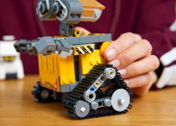 В Казахстане прошли рейды после жалобы компании LEGO