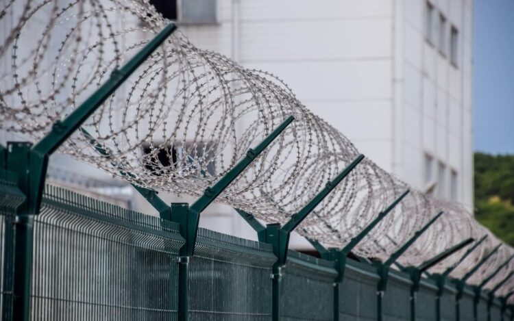 В Шымкенте осужденного приговорили к новому сроку за тайные собрания в колонии