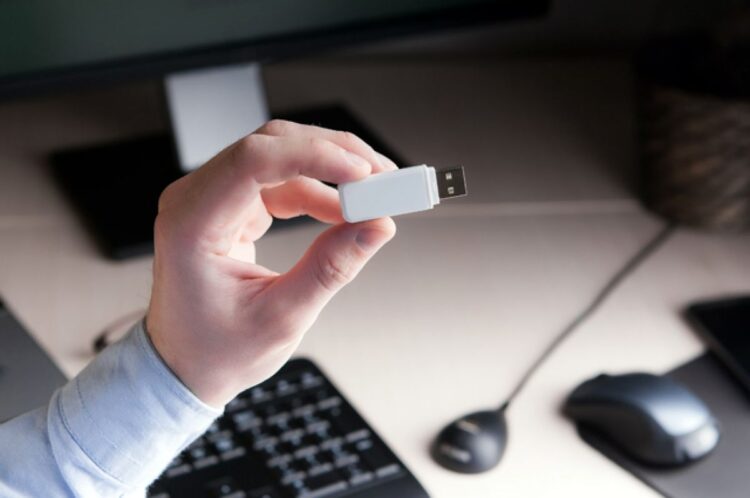 С 11 августа ЭЦП можно будет получить только онлайн