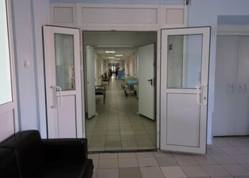 Женщина, спрыгнувшая с 5 этажа вместе с детьми, завершила лечение в Павлодаре